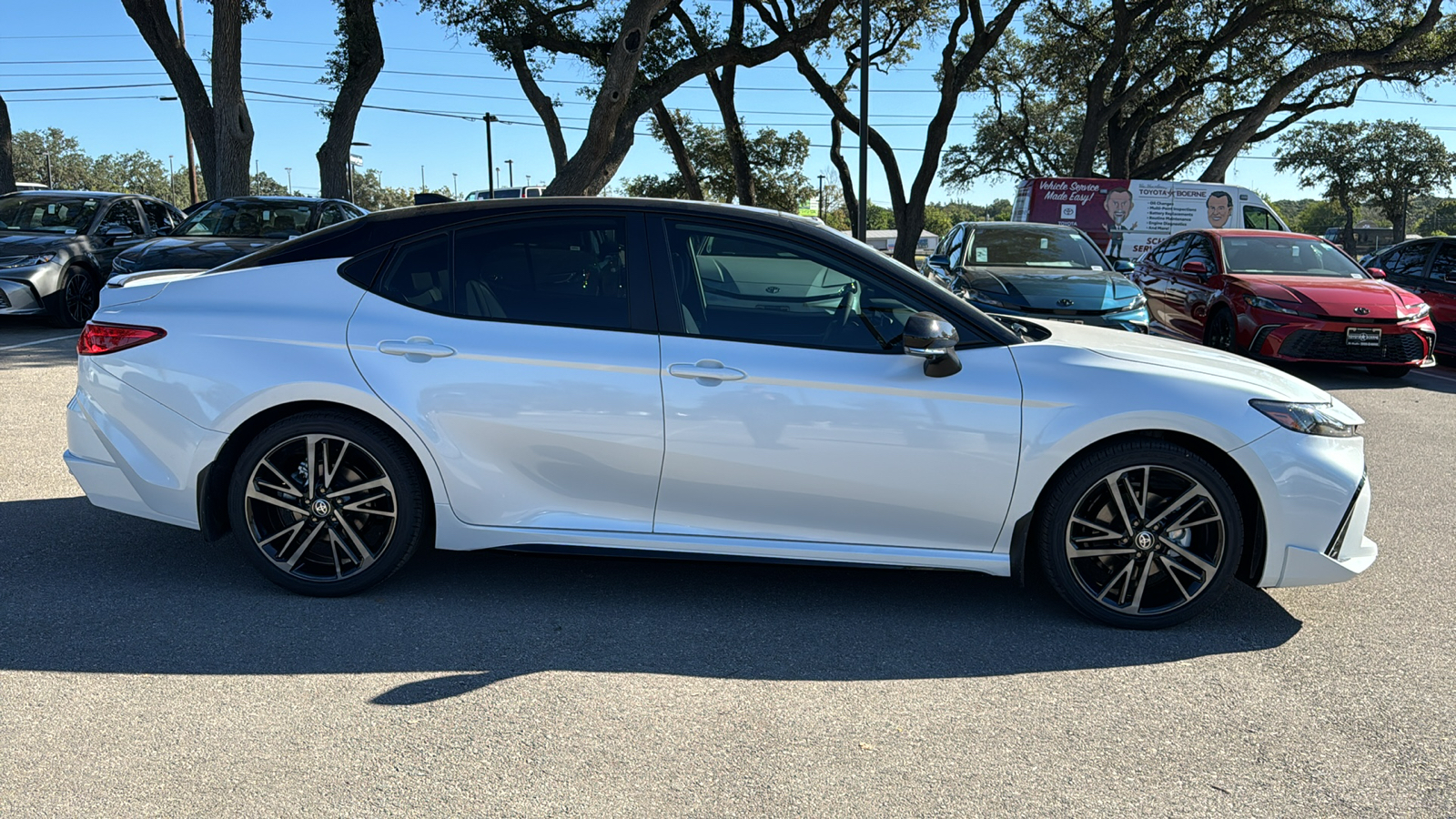 2025 Toyota Camry XSE 8