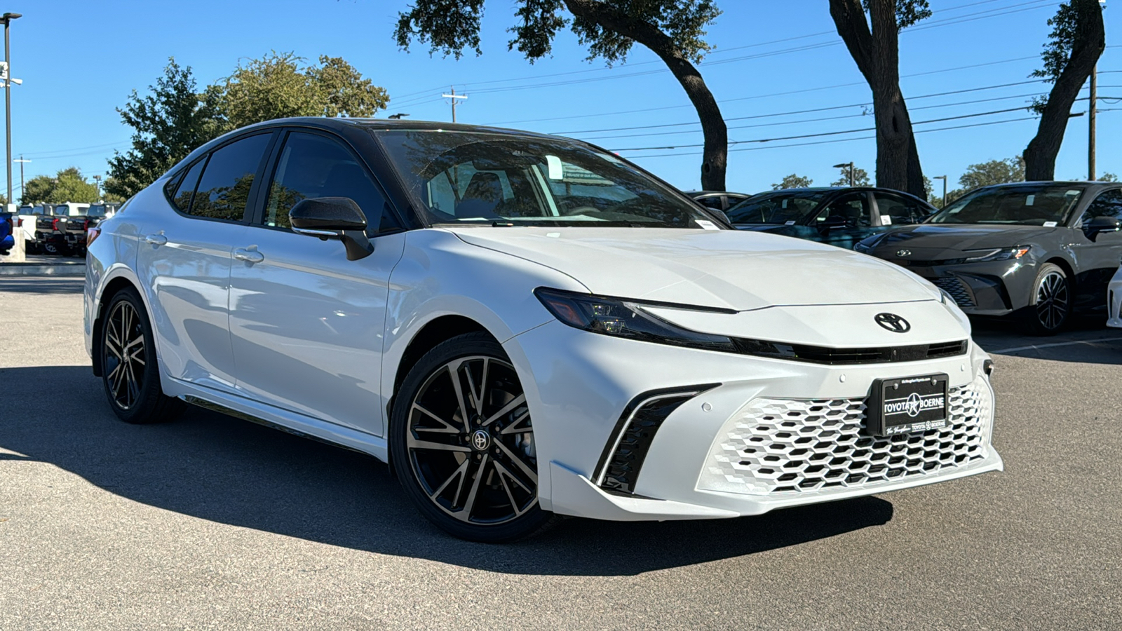 2025 Toyota Camry XSE 24