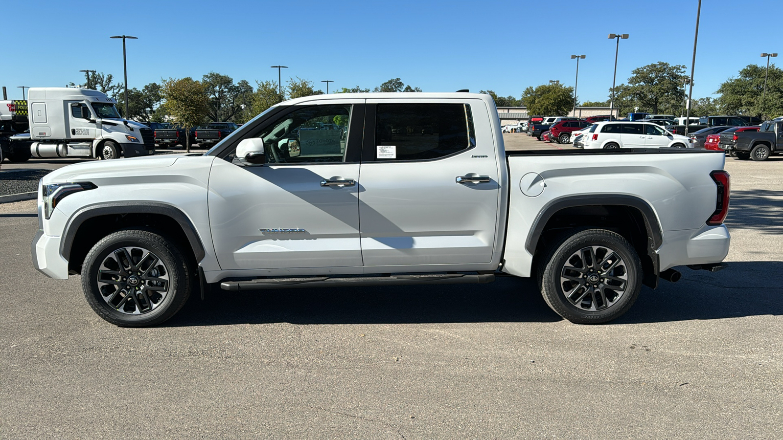 2025 Toyota Tundra Limited 5