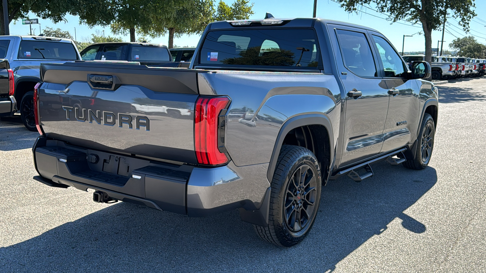 2025 Toyota Tundra SR5 8