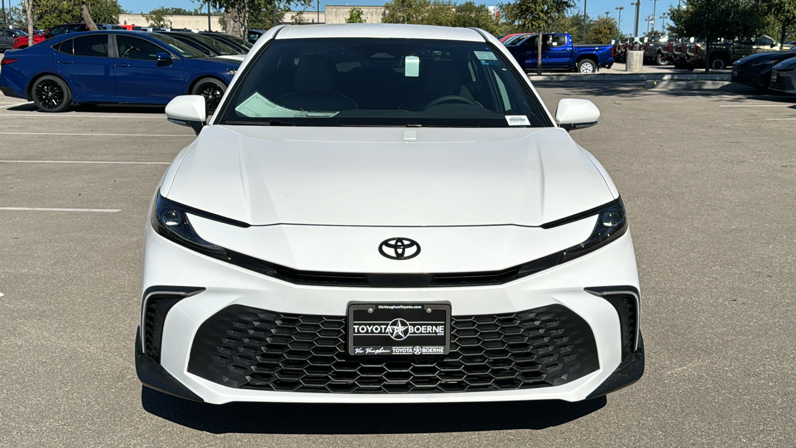 2025 Toyota Camry SE 2