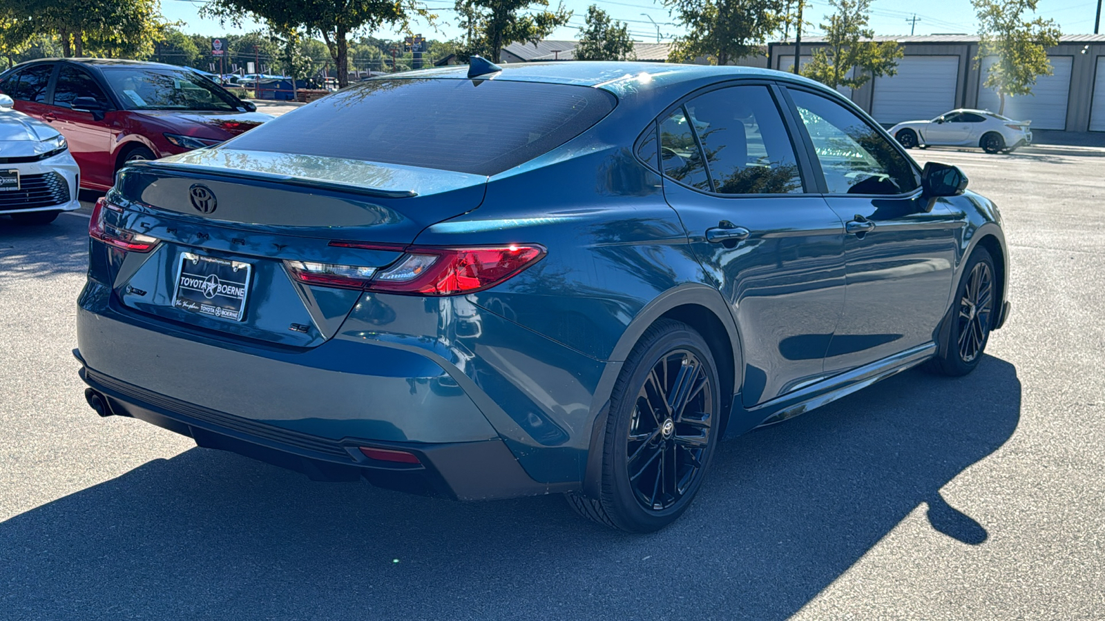 2025 Toyota Camry SE 7