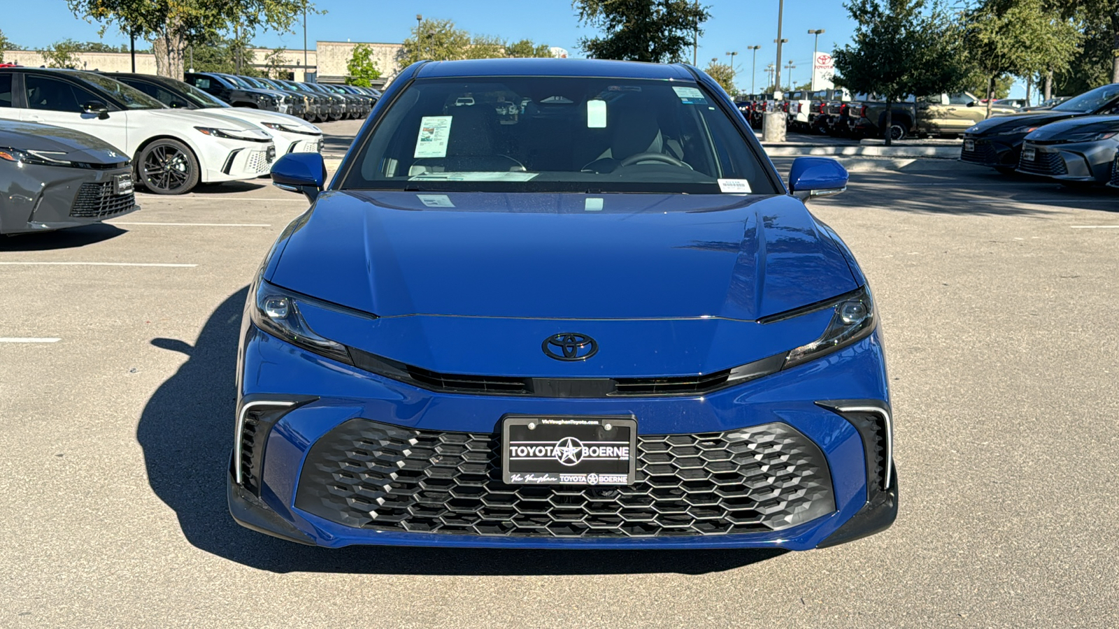 2025 Toyota Camry SE 2