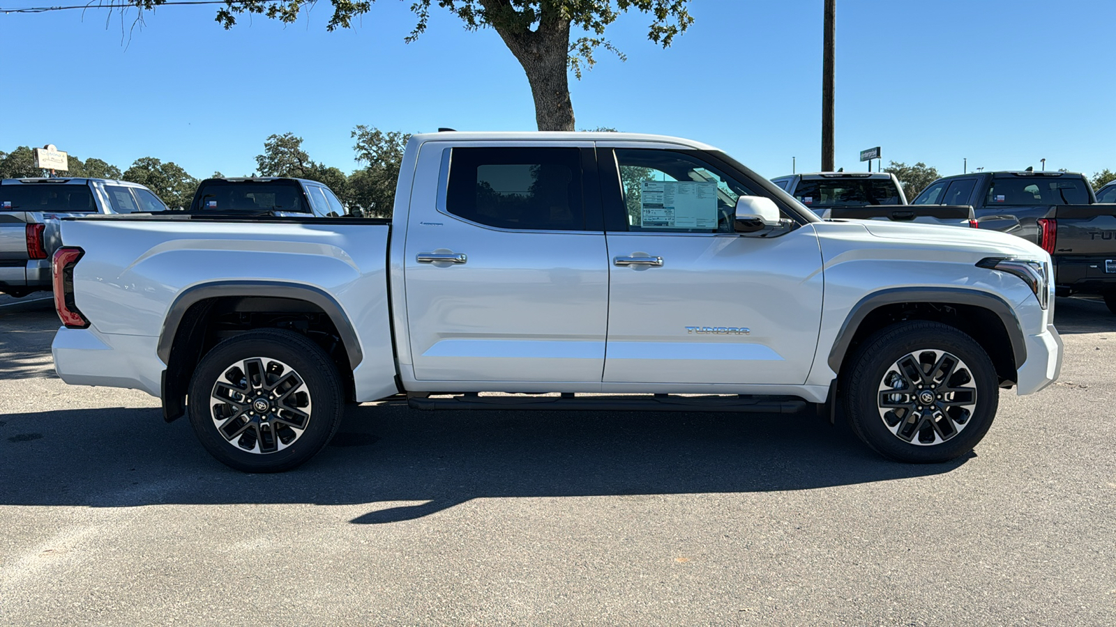 2025 Toyota Tundra Limited 9