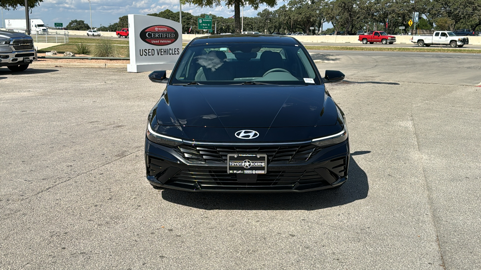 2024 Hyundai Elantra SEL 2