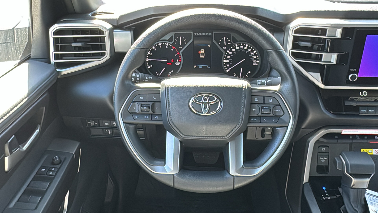 2025 Toyota Tundra SR5 17