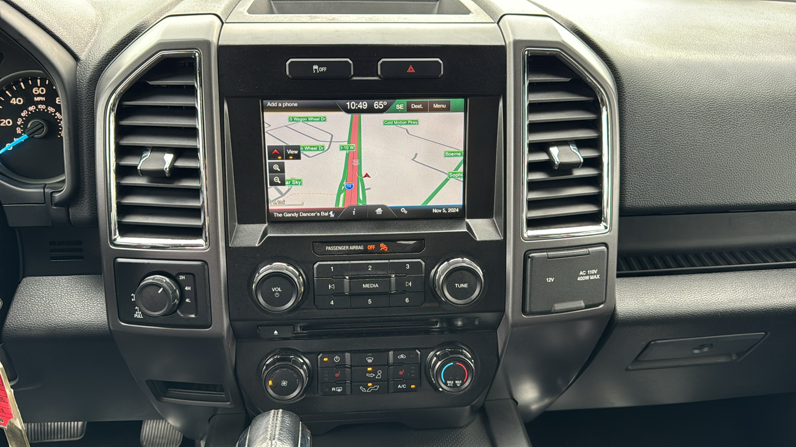 2015 Ford F-150 XLT 31