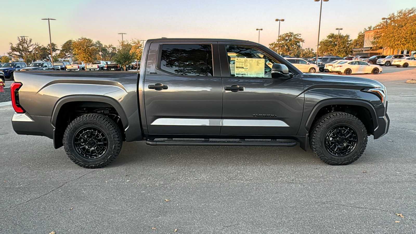 2025 Toyota Tundra SR5 8