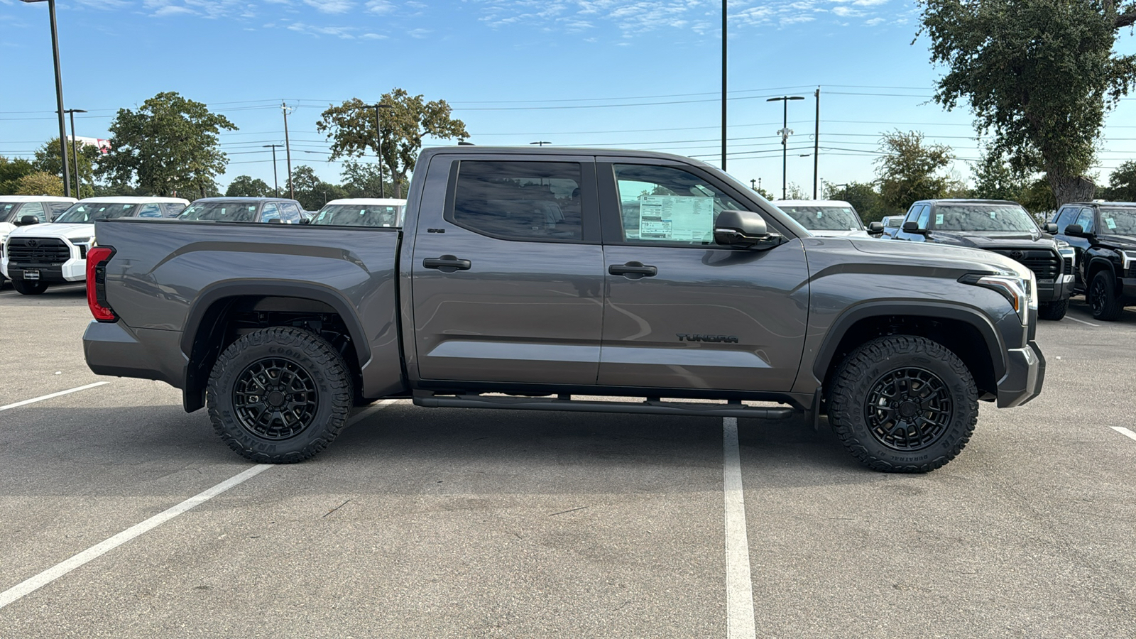 2025 Toyota Tundra SR5 8