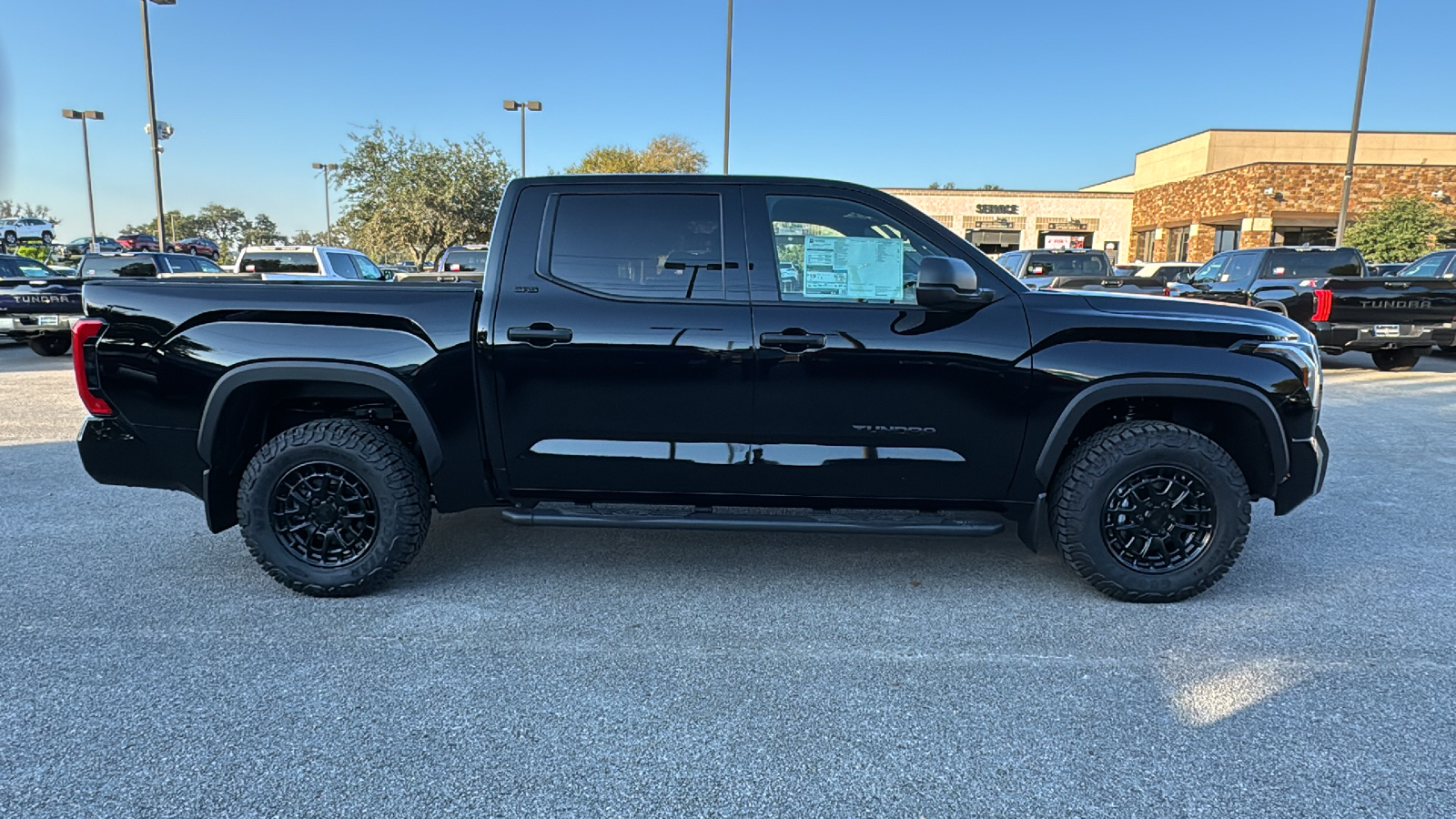 2025 Toyota Tundra SR5 8