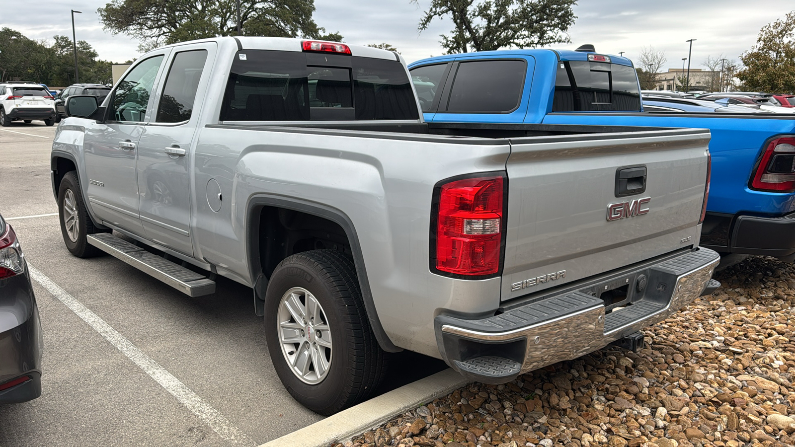 2017 GMC Sierra 1500 SLE 4