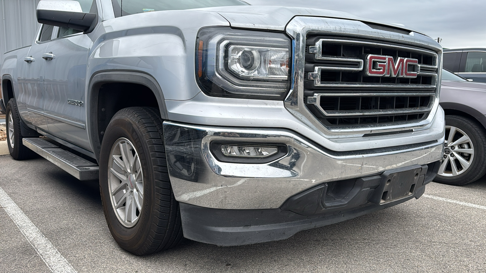 2017 GMC Sierra 1500 SLE 9