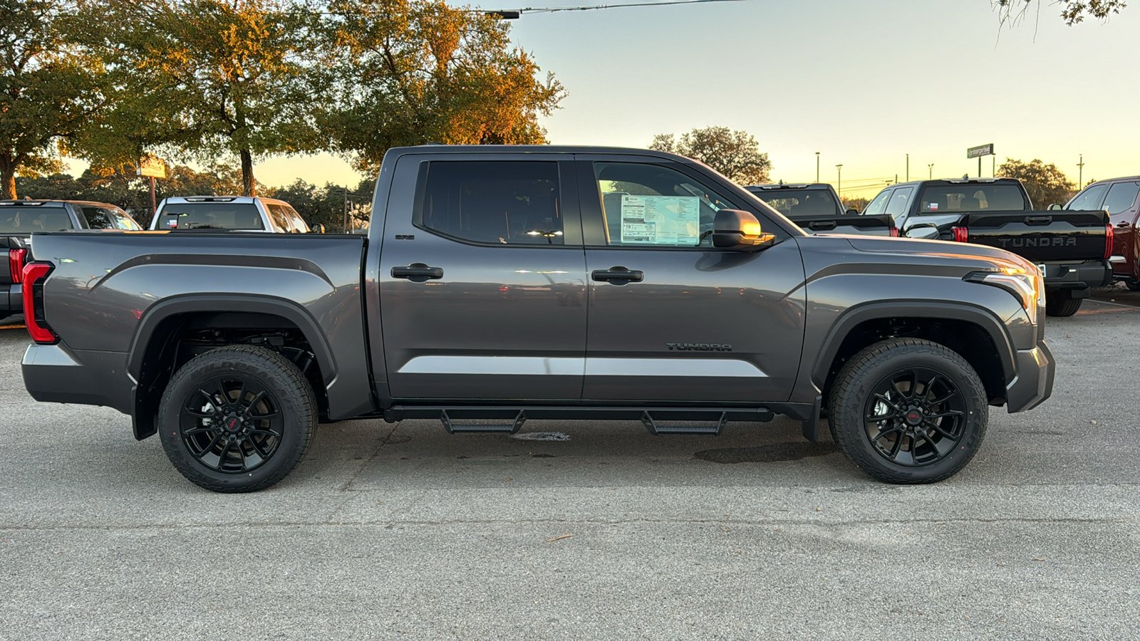 2025 Toyota Tundra SR5 8