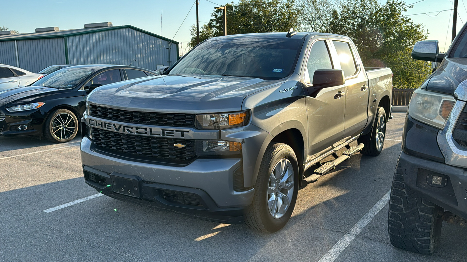 2022 Chevrolet Silverado 1500 LTD Custom 3