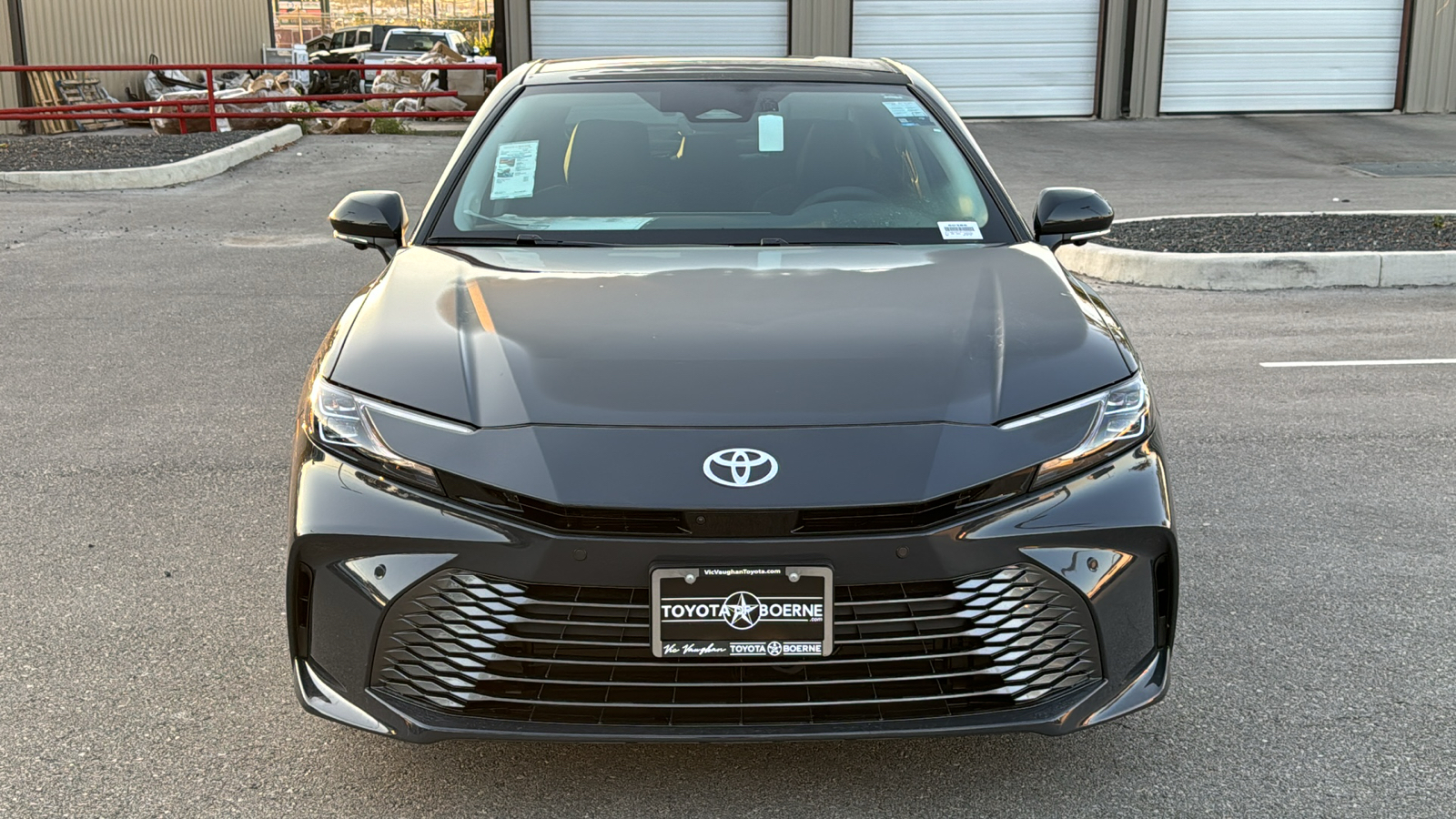 2025 Toyota Camry XLE 2