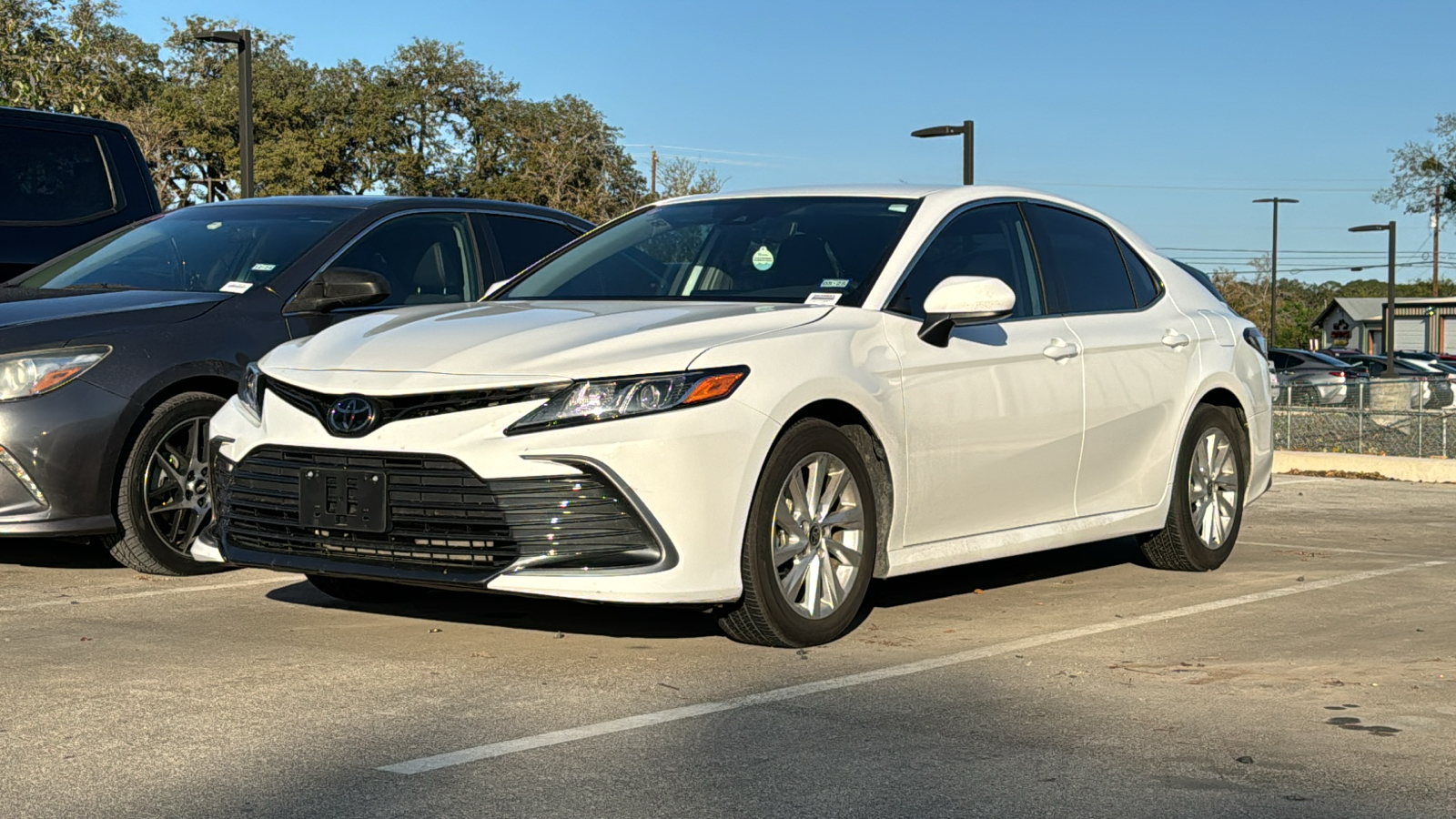 2023 Toyota Camry LE 4