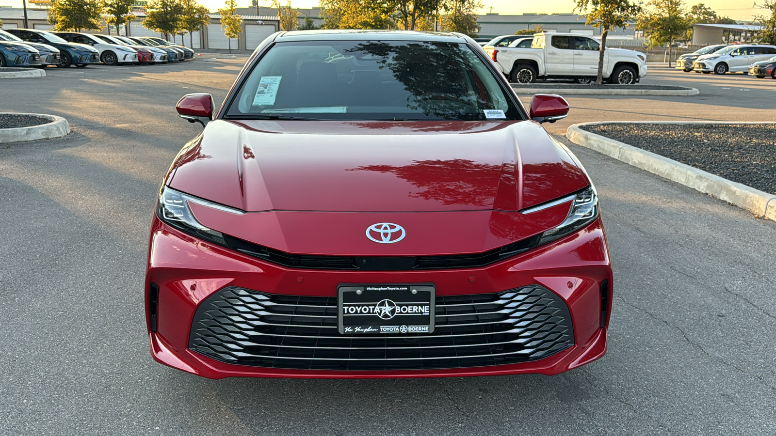 2025 Toyota Camry XLE 2