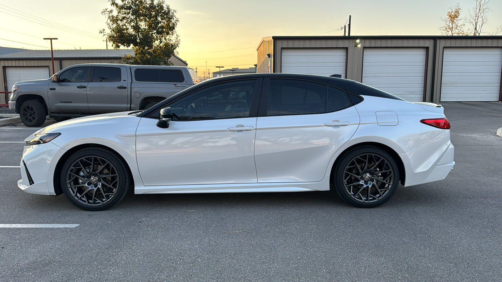 2025 Toyota Camry XSE 4