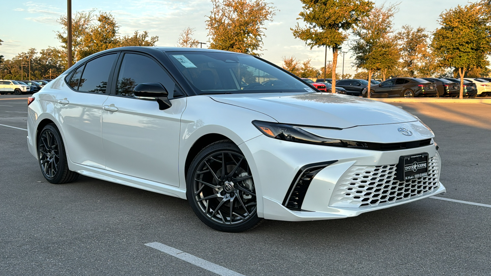 2025 Toyota Camry XSE 24