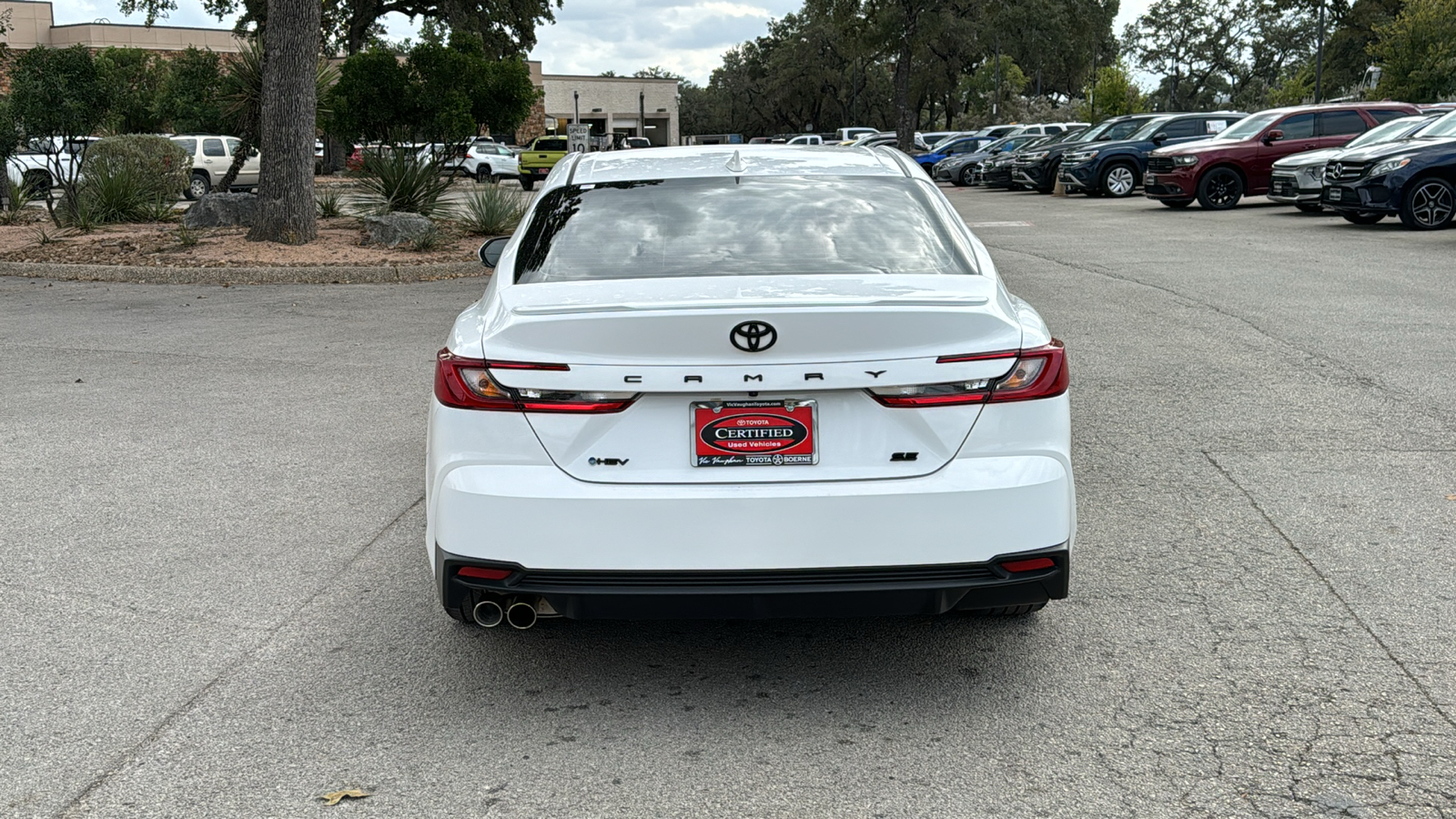 2025 Toyota Camry SE 7