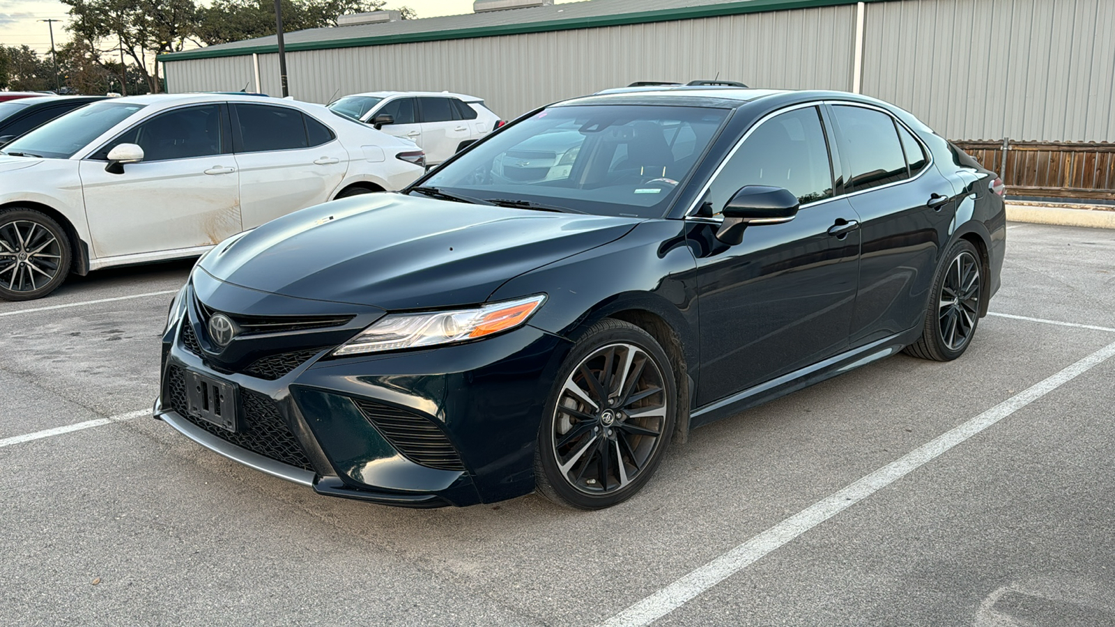 2019 Toyota Camry XSE 4