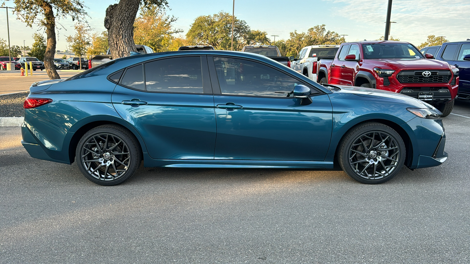 2025 Toyota Camry XSE 8