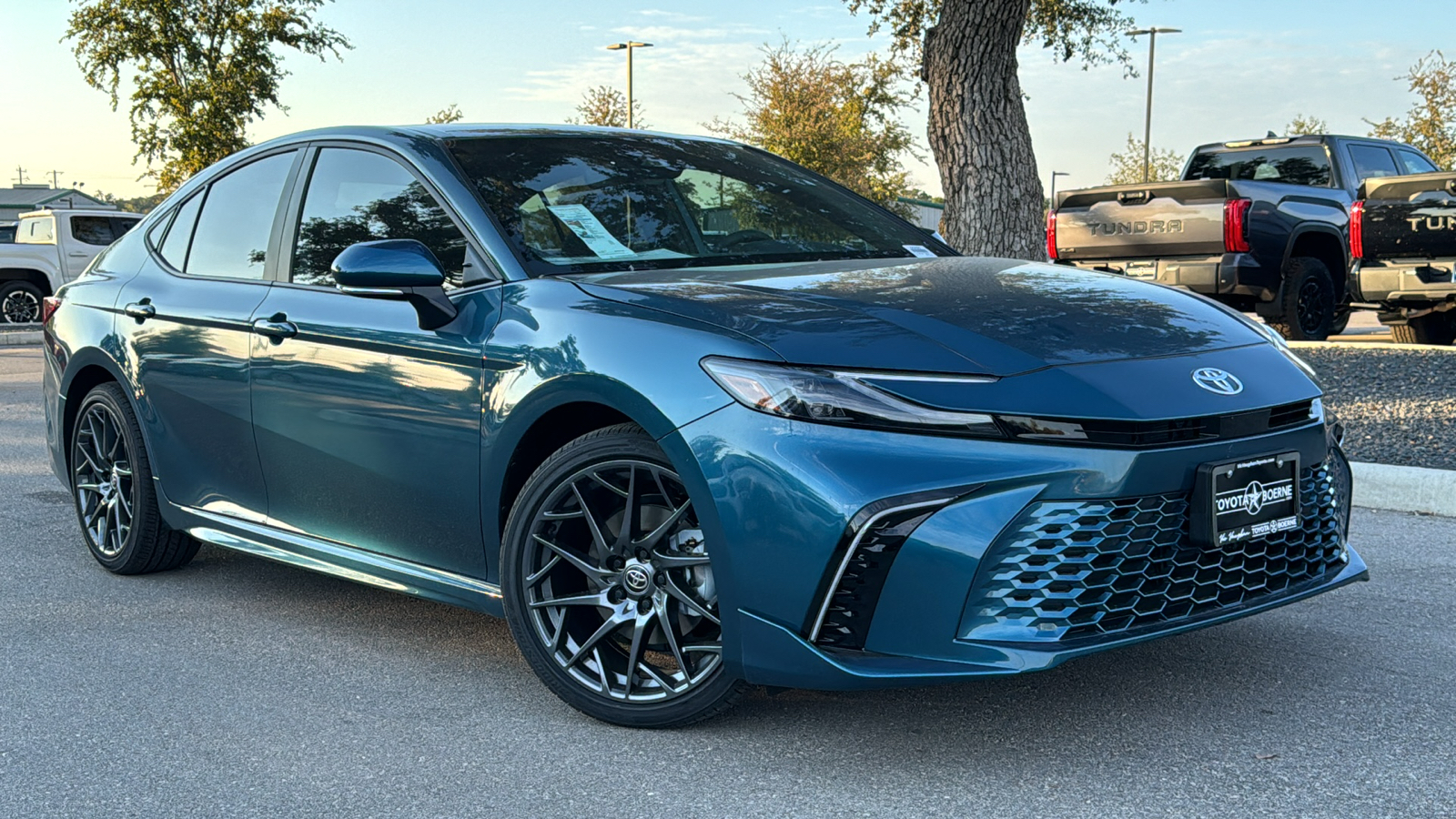 2025 Toyota Camry XSE 24