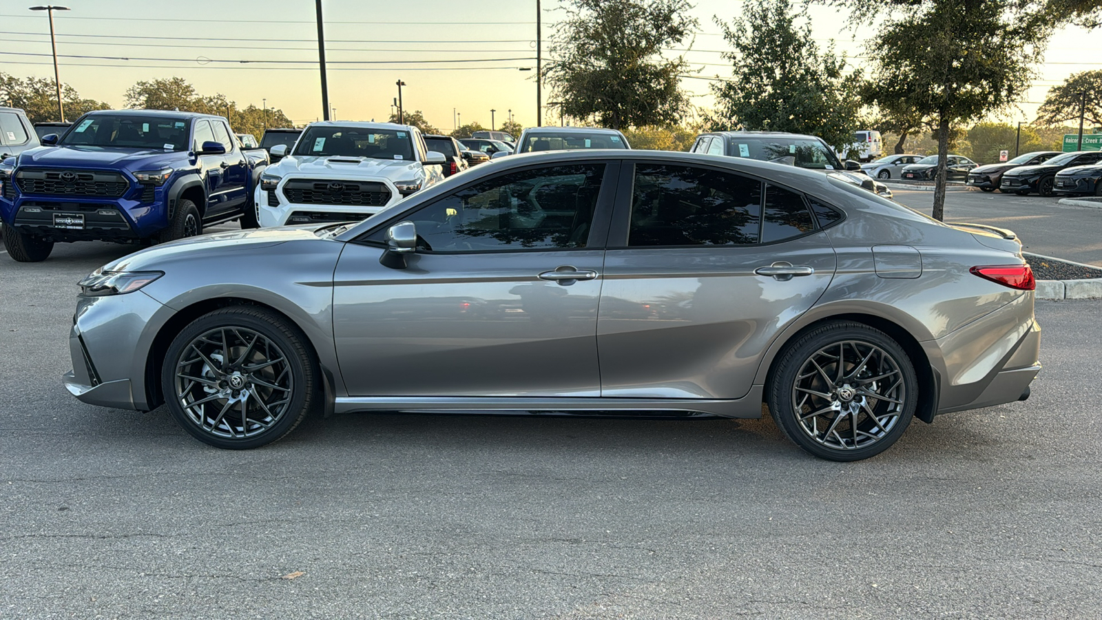 2025 Toyota Camry XSE 4