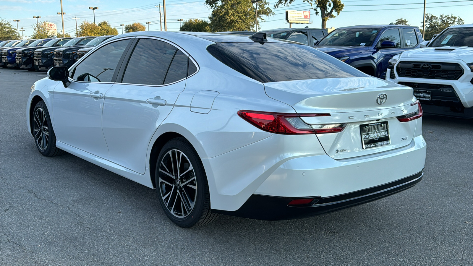 2025 Toyota Camry XLE 5