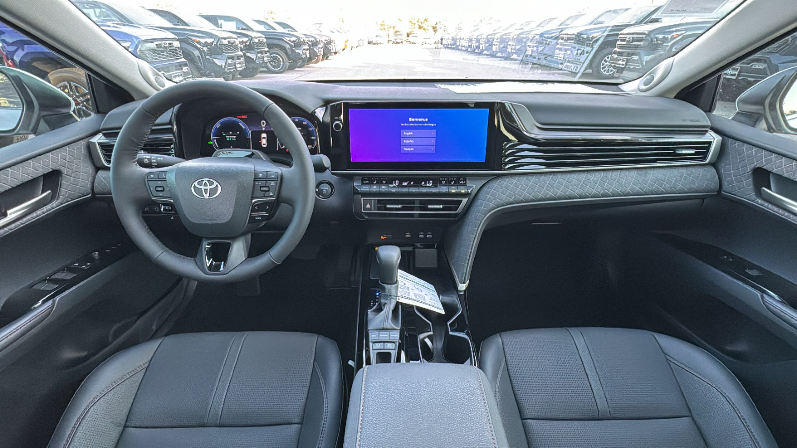 2025 Toyota Camry XLE 16