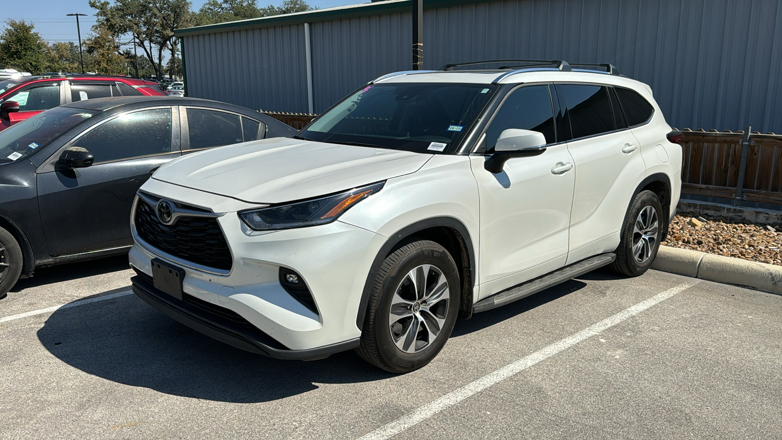 2021 Toyota Highlander XLE 3