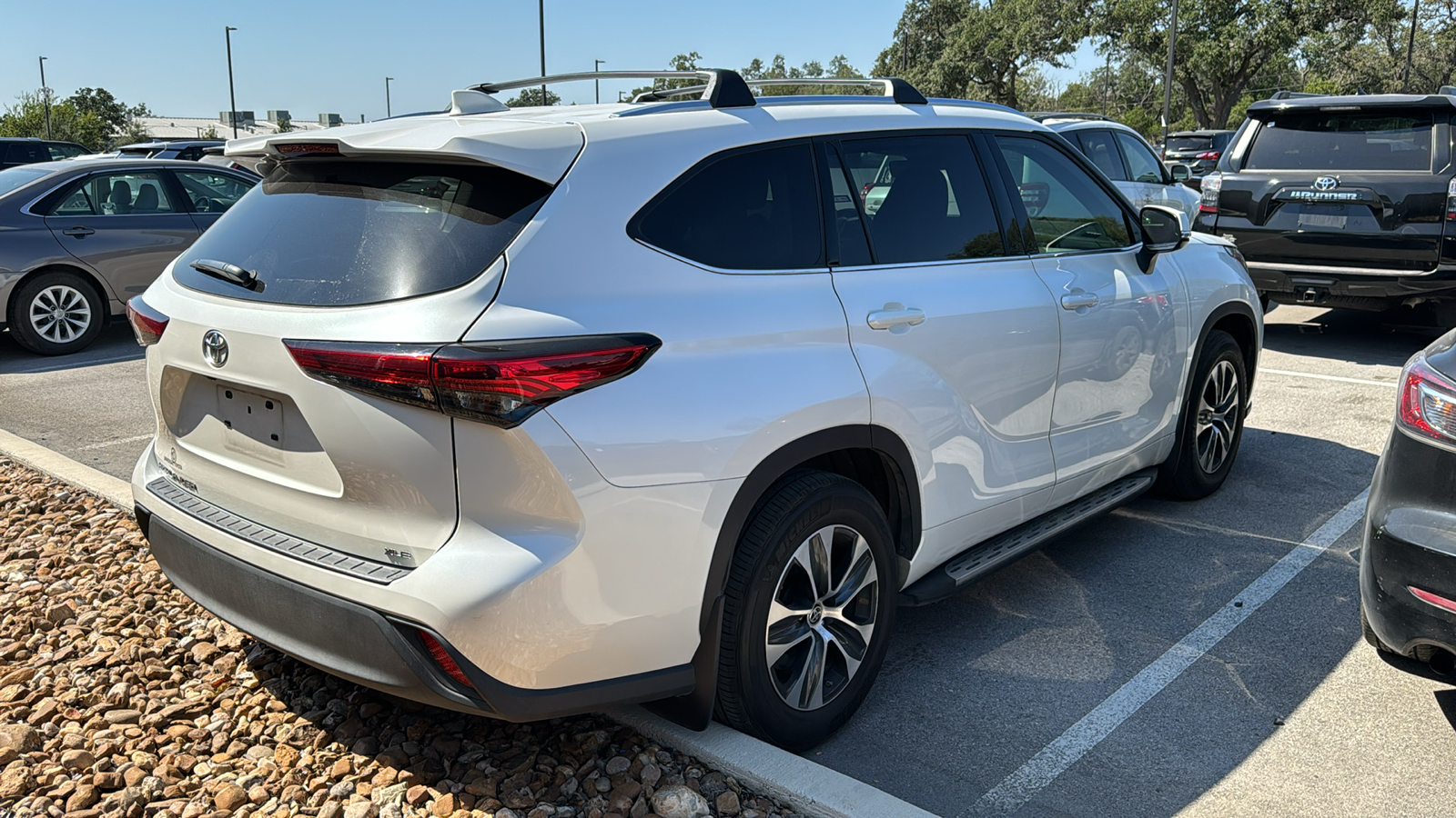 2021 Toyota Highlander XLE 5