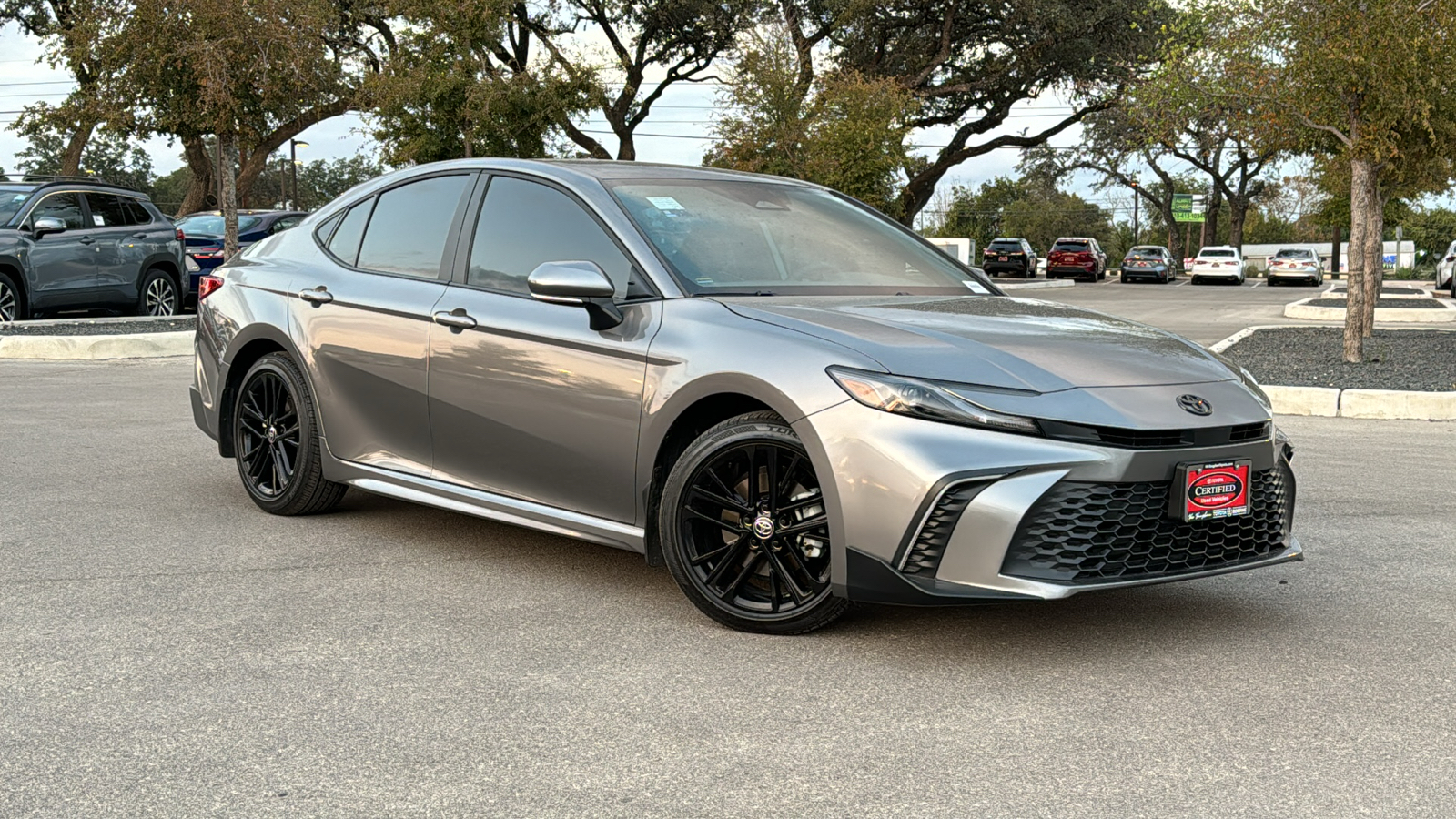 2025 Toyota Camry SE 2