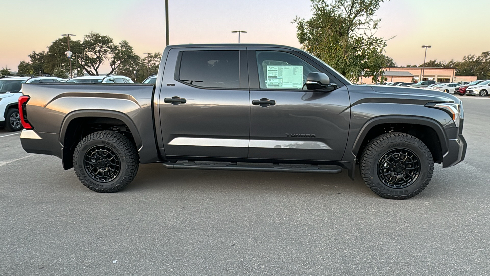 2025 Toyota Tundra SR5 8