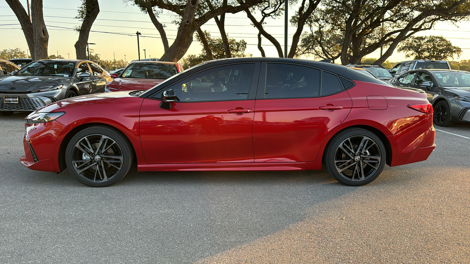 2025 Toyota Camry XSE 4