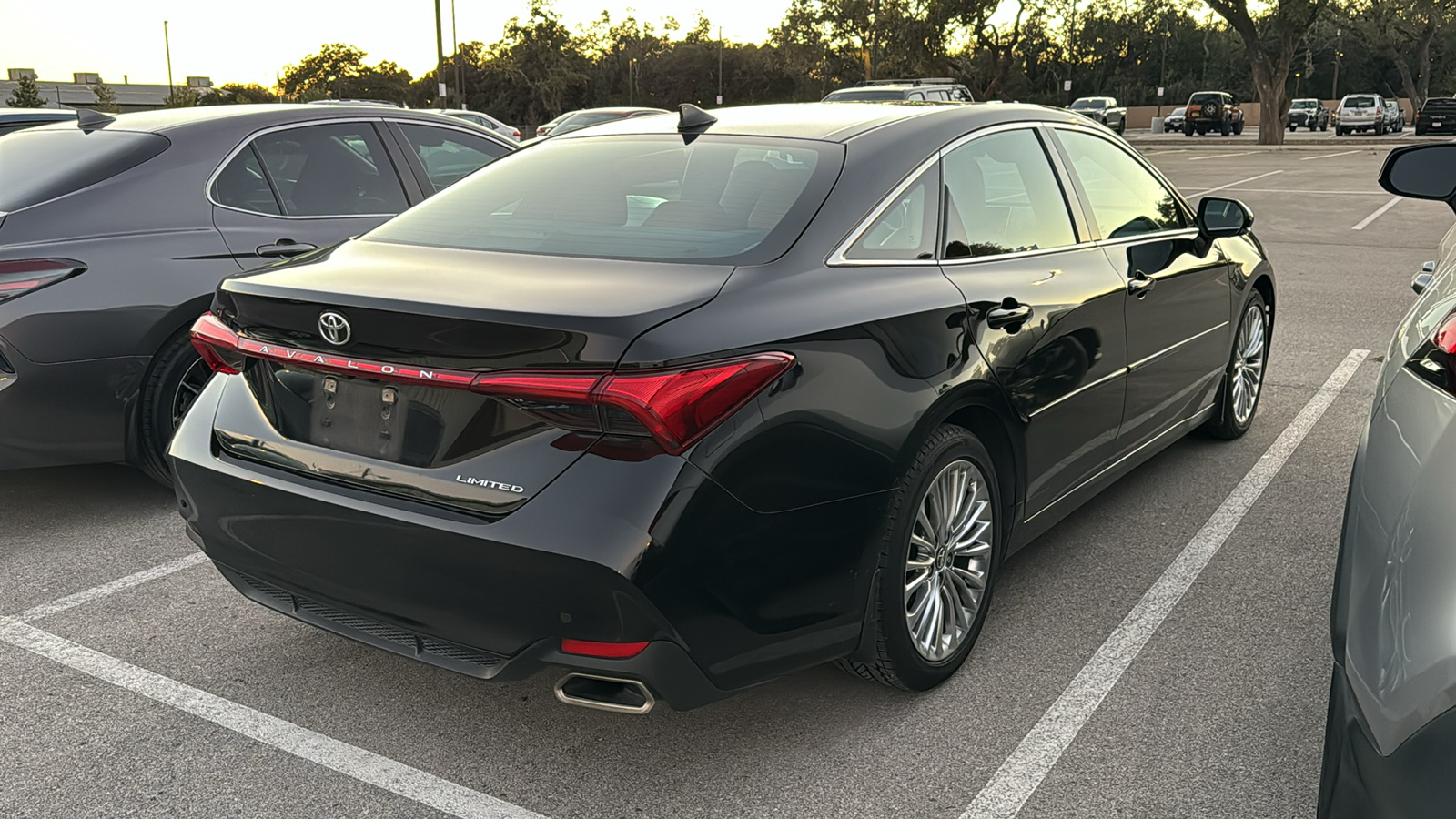 2020 Toyota Avalon Limited 6