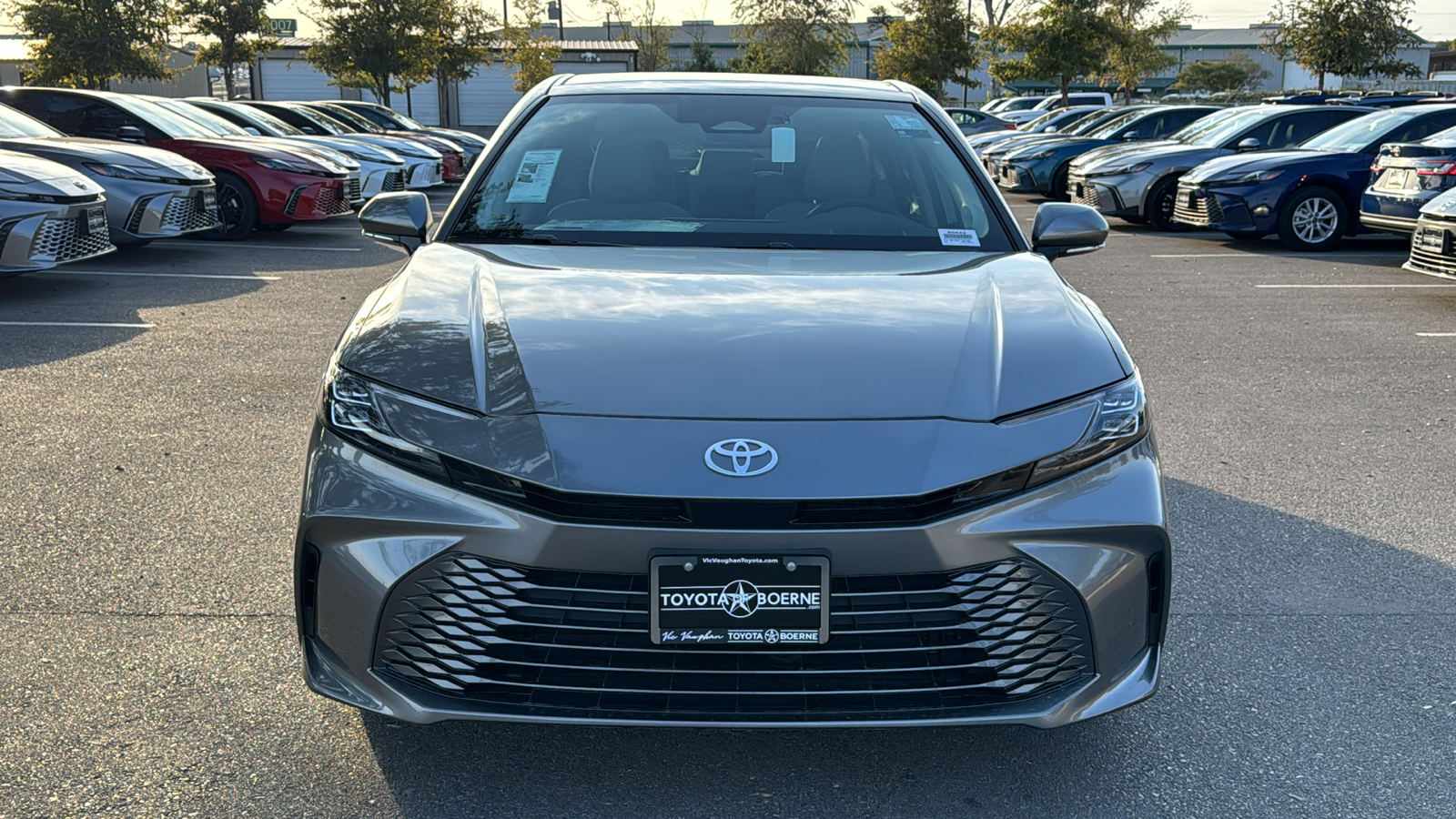 2025 Toyota Camry XLE 2