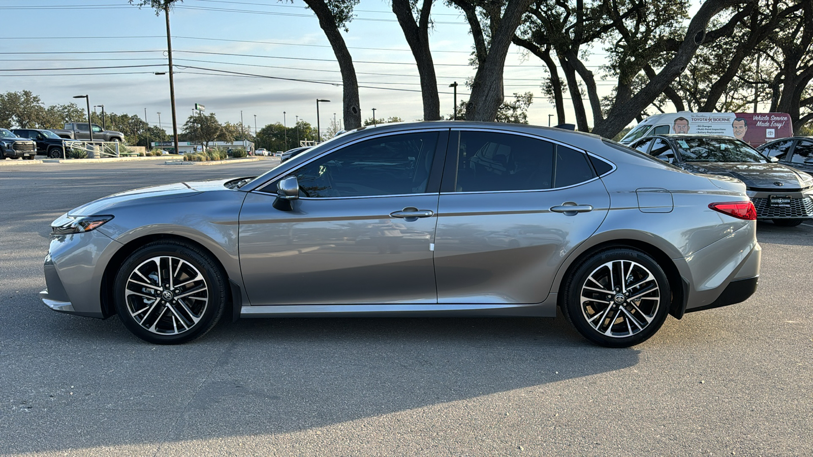 2025 Toyota Camry XLE 4