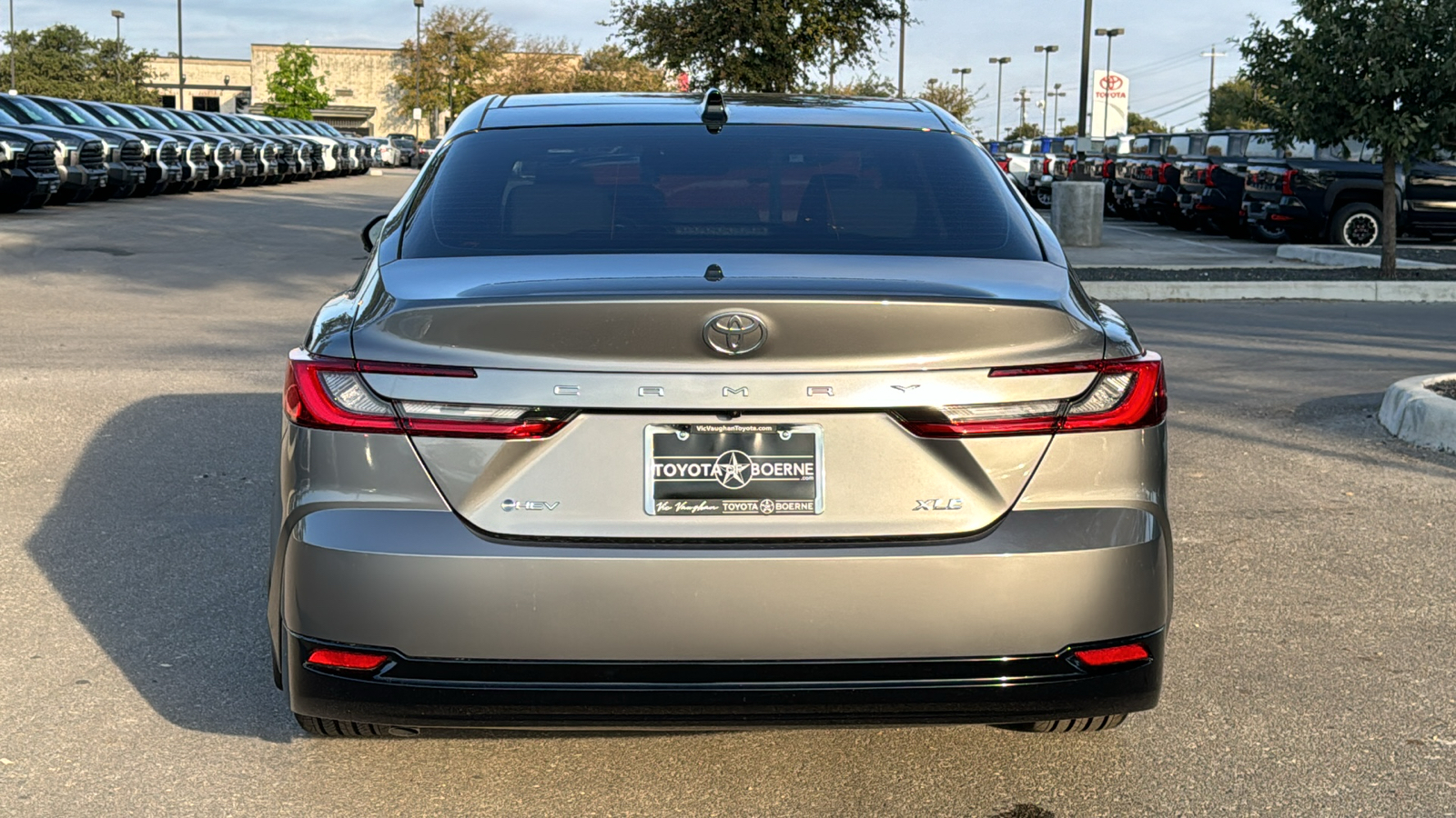 2025 Toyota Camry XLE 6