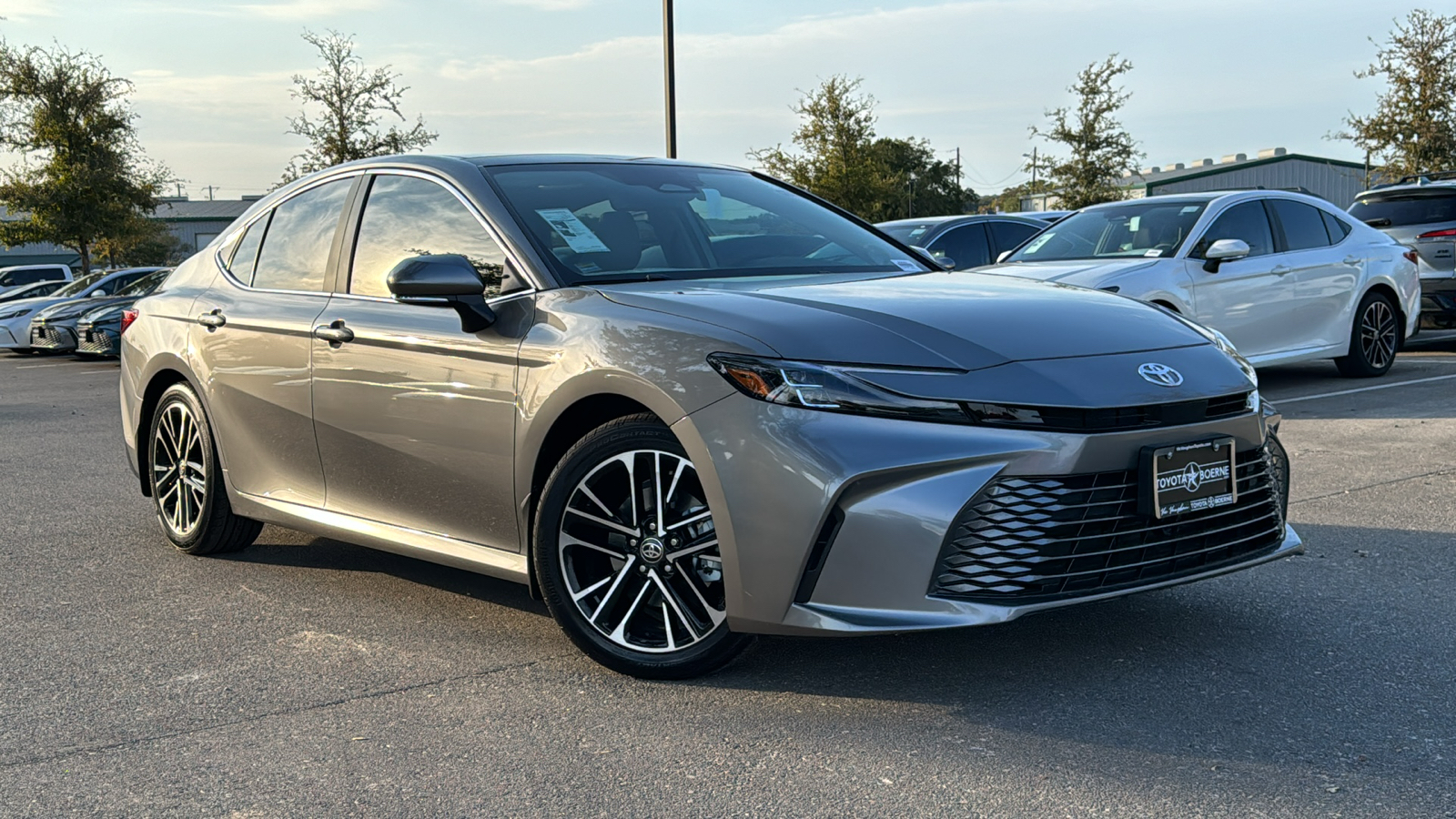 2025 Toyota Camry XLE 24