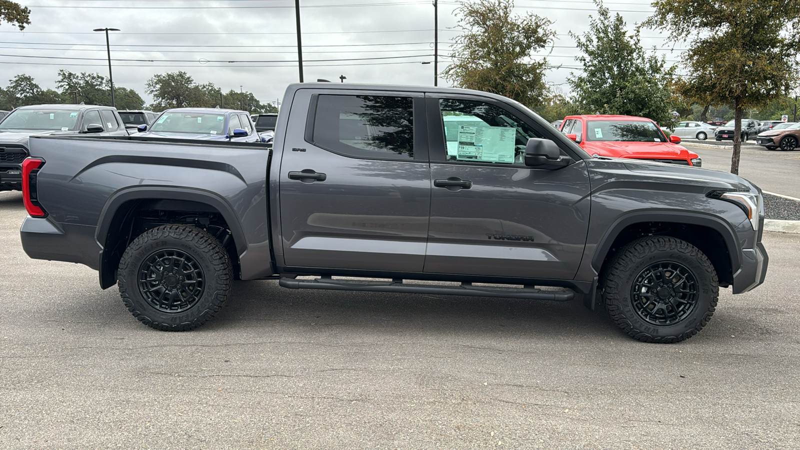 2025 Toyota Tundra SR5 8