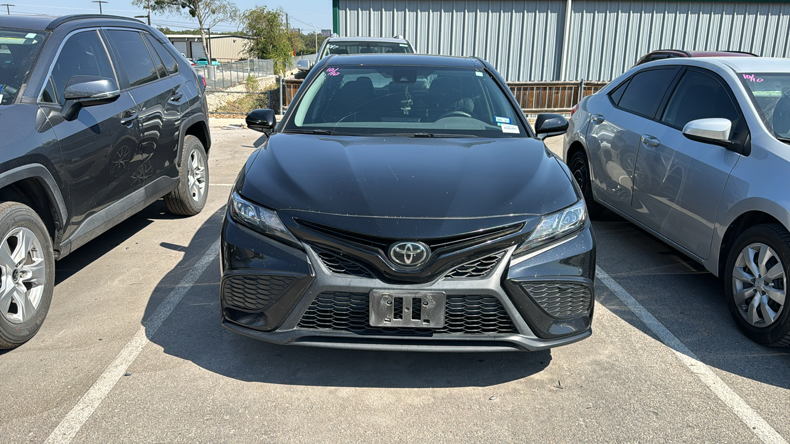 2021 Toyota Camry SE 2