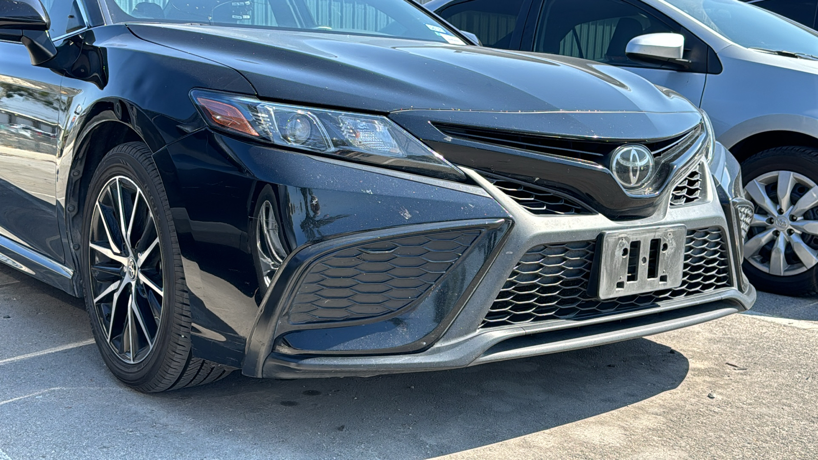 2021 Toyota Camry SE 9