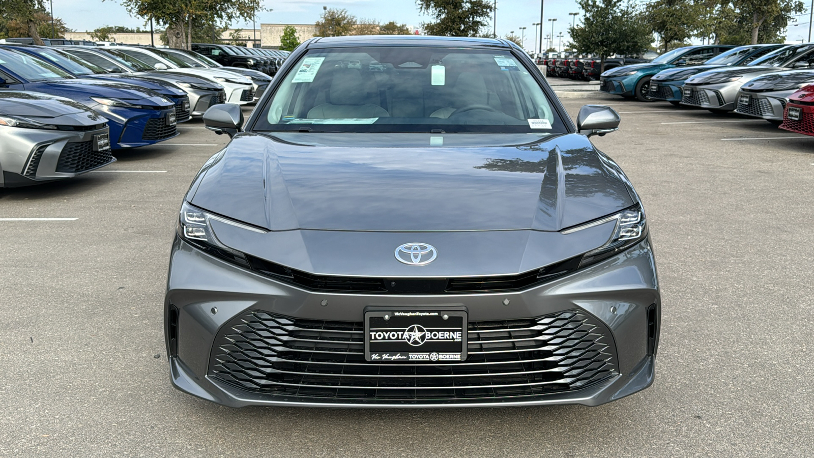 2025 Toyota Camry XLE 2