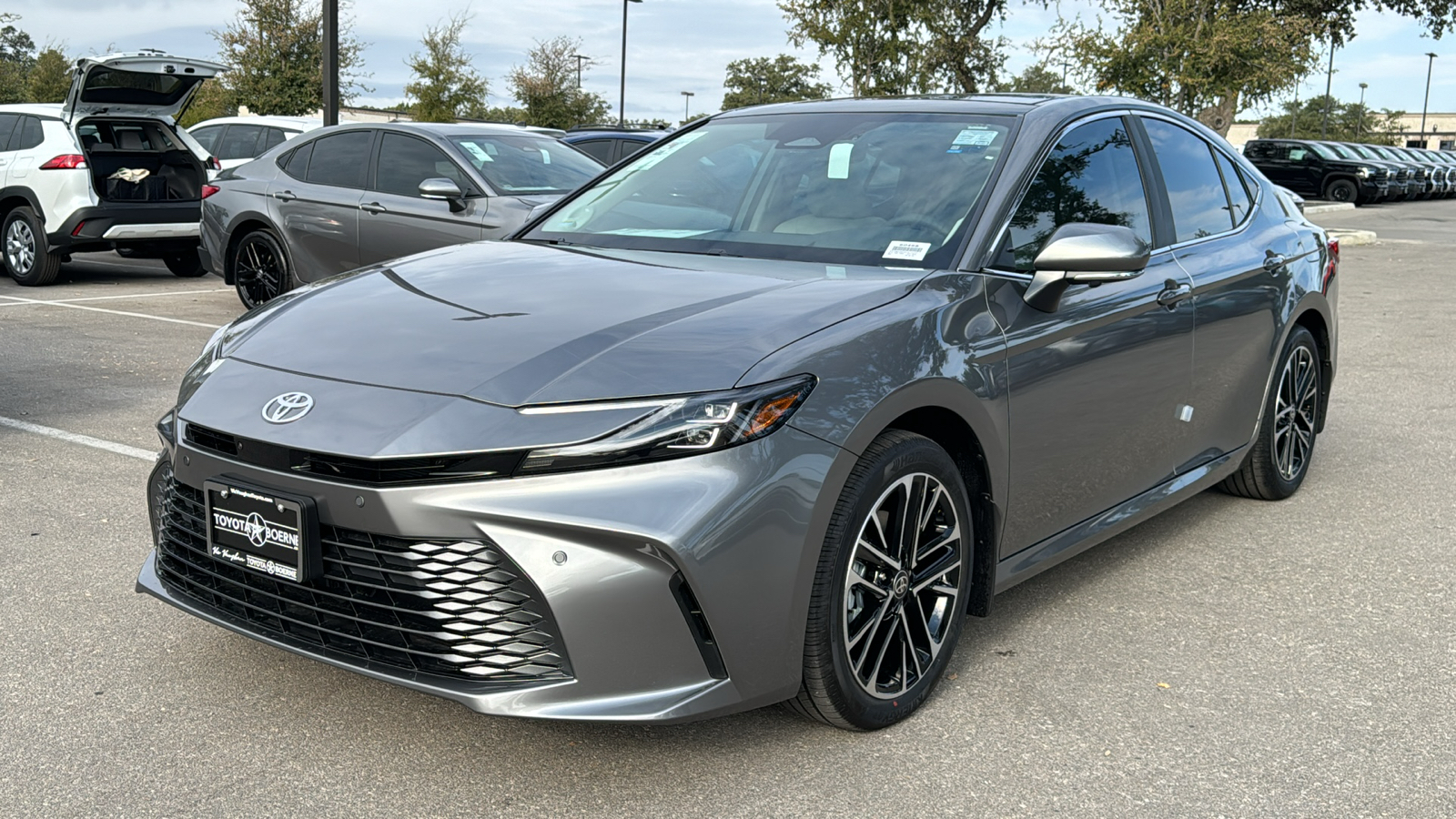 2025 Toyota Camry XLE 3