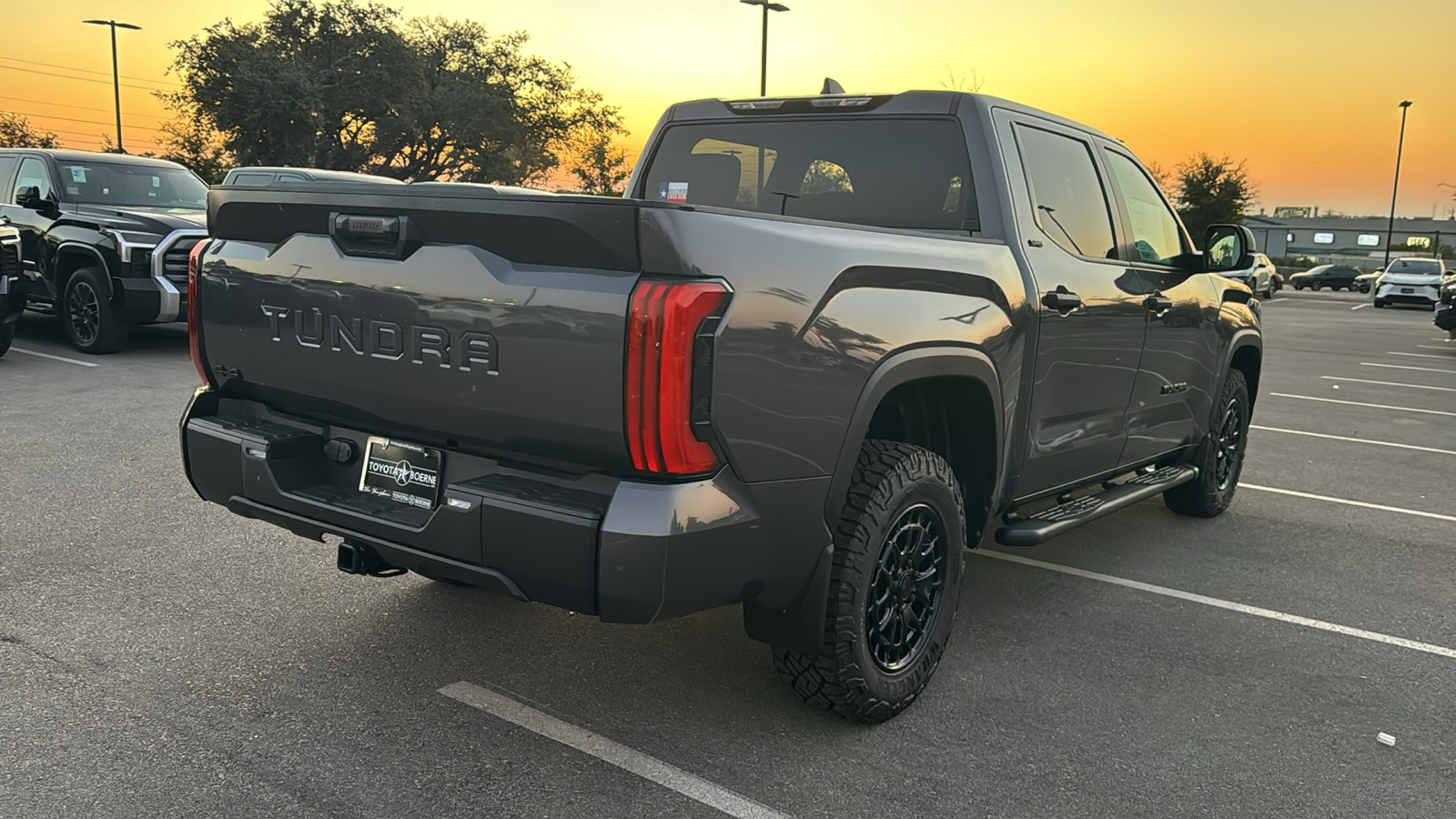 2025 Toyota Tundra SR5 8