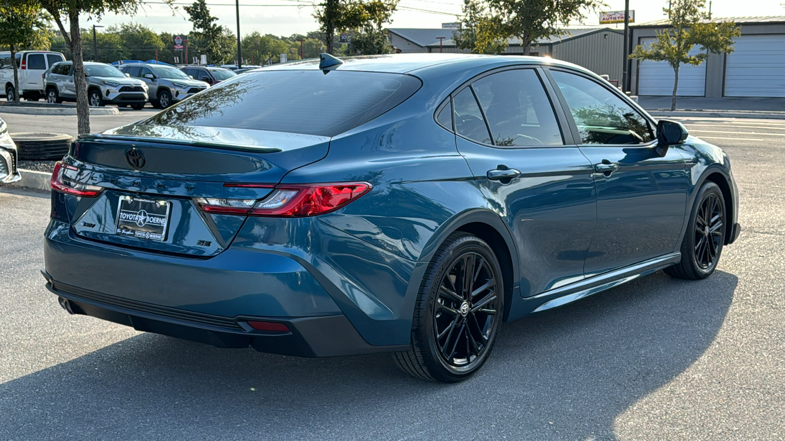 2025 Toyota Camry SE 7