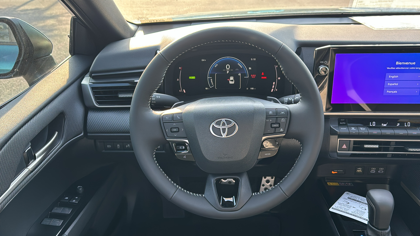 2025 Toyota Camry SE 17