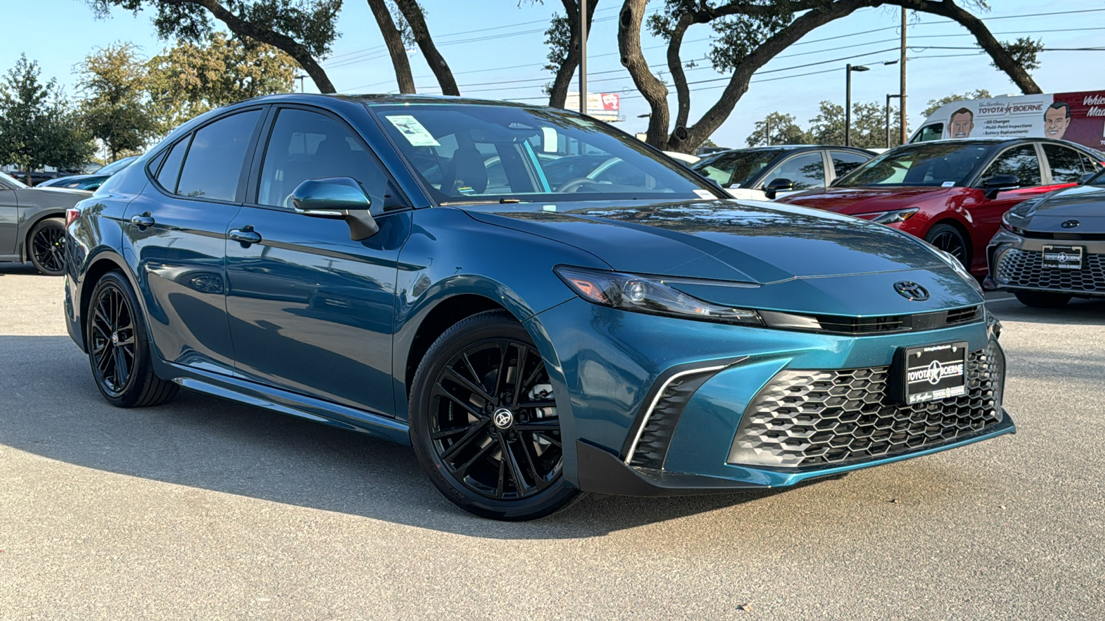 2025 Toyota Camry SE 24