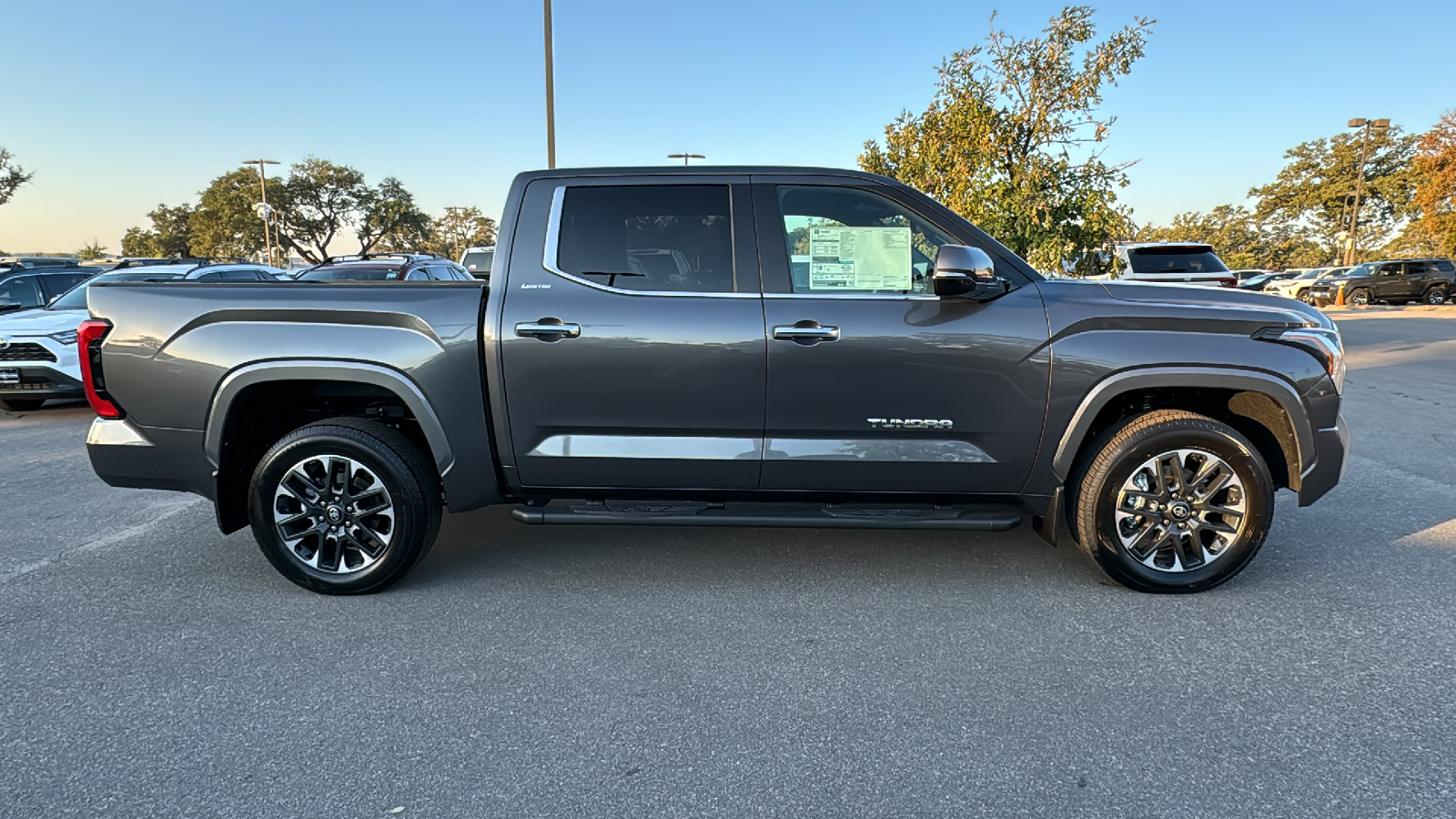 2025 Toyota Tundra Limited 8